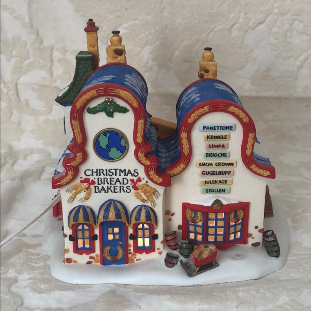 Department 56 North Pole Christmas Bread Bakers